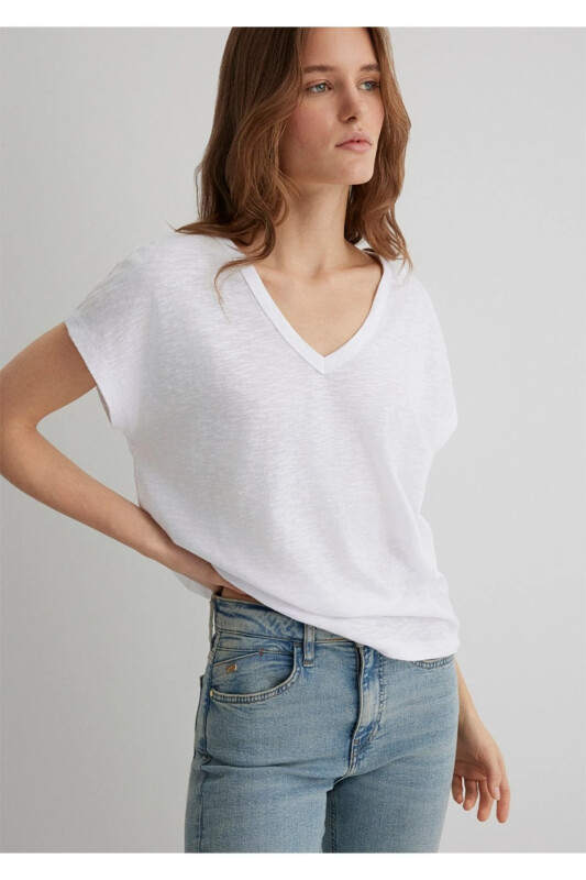 V-neck regular fit 100% cotton basic t-shirt - MAVI