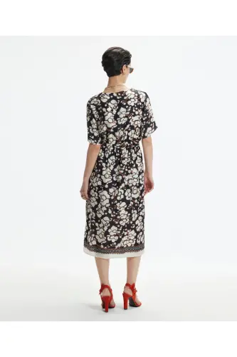 V-Neck Short Sleeve Midi Dress - 3