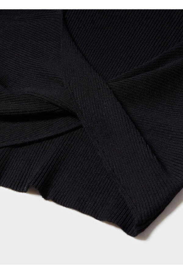 V-neck sweater - 5