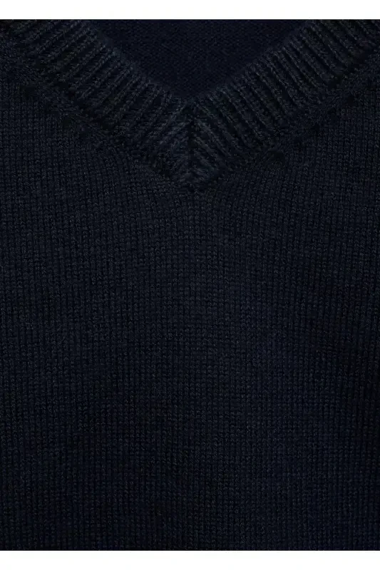 V Neck Sweater - Navy Blue - 4