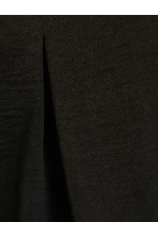V Yaka Bluz Katlamali Kollu Regular Fit-Siyah - 6