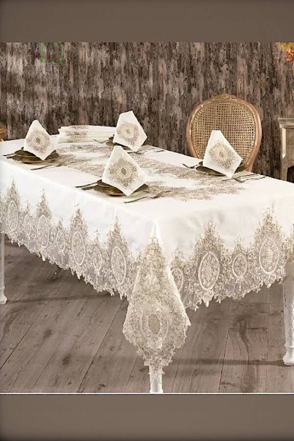 Valide Sultan Cream Dowry Lace 26 Piece 12 Person Dinner Tablecloth Runner Set - 3