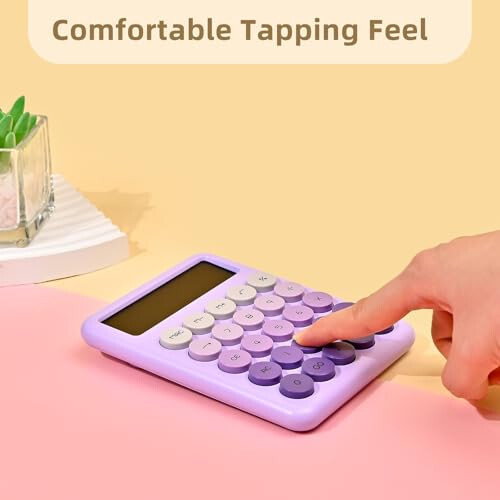 Valtiner Calculators Masaüstü Hesap Makinesi, Büyük Tuşlara Sahip 12 Basamaklı Temel Hesap Makinesi, Hassas Gradientli Masaüstü Hesap Makinesi, Büyük LCD Ekran, Ofis Aksesuarları (Mor) - 6