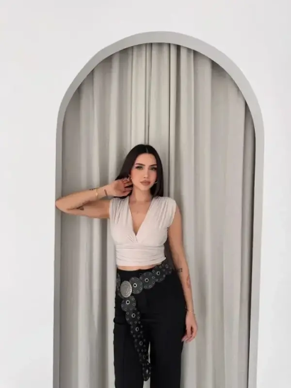 Vatkalı Kolsuz V Yaka Drapeli Crop Bluz Likralı Fit - Boyalı Gri - 4