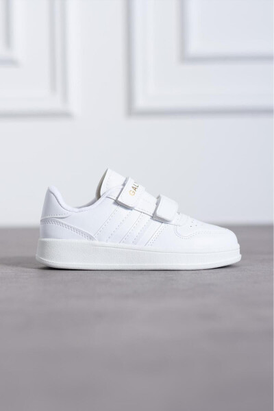 Velcro Baby White Baby Sports Shoes - 5