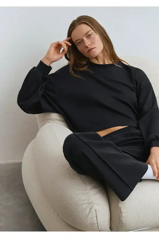 Velosiped yoqali qora svitshot 1s10061-900-Qora - 1