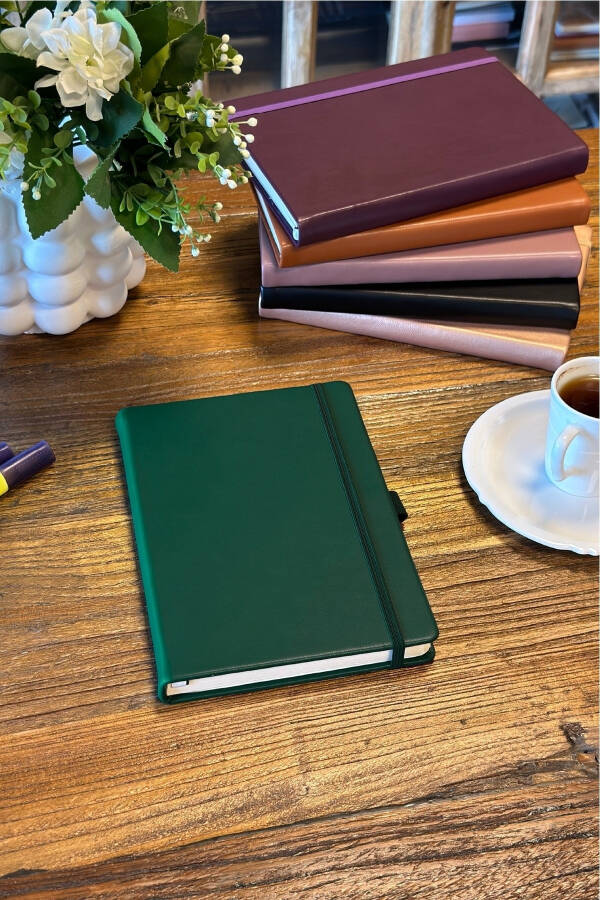 Venzi Hard Cover Notebook with Elastic Closure, Undated, Thick Dotted Pages, 15x21 Cm (a5), Green - 1