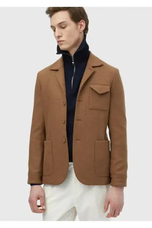 Верблюжий однотонный прямой слим-фит пиджак из шерстяной смеси. - 3