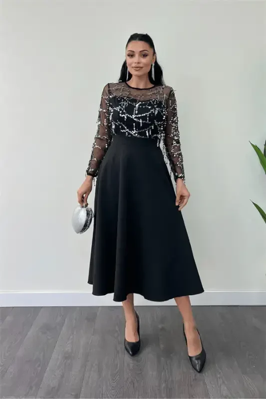 Верх с бахромой из пайеток, низ из двойной ткани, платье миди - СЕРЕБРО - 1