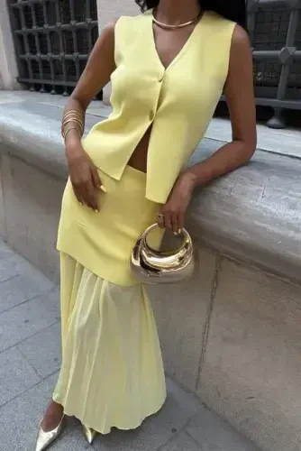 Vest And Pleated Skirt Knitted Suit 10001 - 3