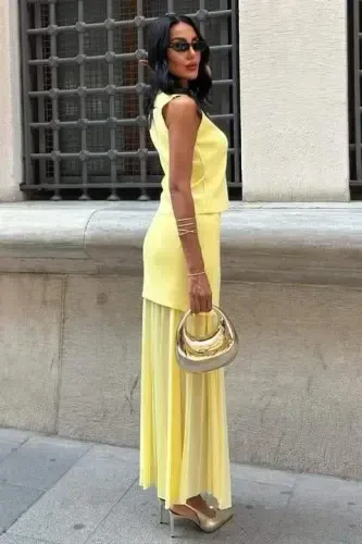 Vest And Pleated Skirt Knitted Suit 10001 - 4