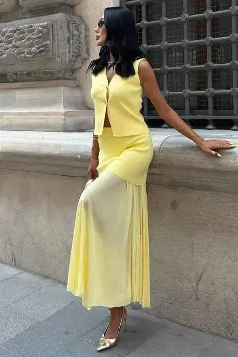 Vest And Pleated Skirt Knitted Suit 10001 - 9