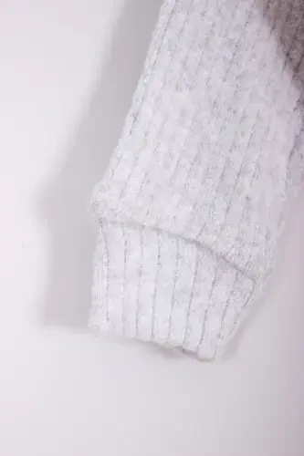 Вязаный комбинезон для малышей с капюшоном на деревянных пуговицах-СЕРЫЙ - 3