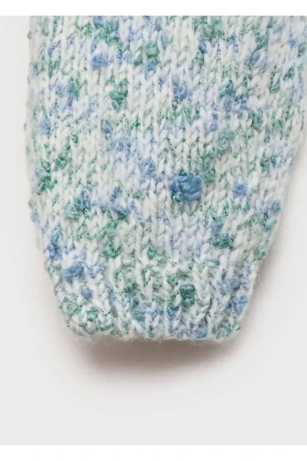 Вязаный свитер двух цветов - 6