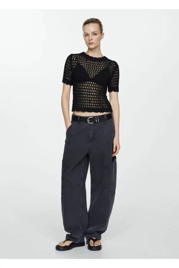 Вязаный свитер с ажурными деталями - 2