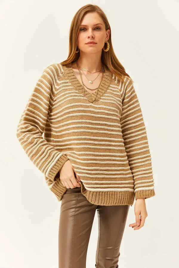 Вязаный свитер с V-образным вырезом и полосками мягкой текстуры для женщин KZK-19000739 - 6