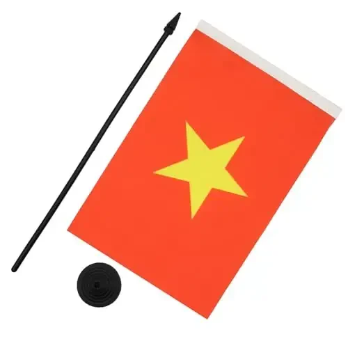 AZ FLAG Vietnam Table Flag 5'' x 8'' - Vietnamese Desk Flag 21 x 14 cm. - Black plastic stick and base - 3