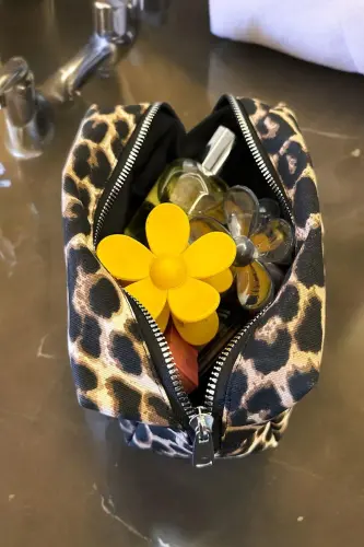 Viral Leopard Naqshli Kosmetik Sumka - Qora - BAHELS (1)