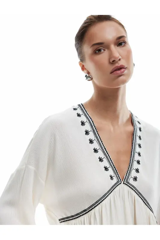 Viscose Fabric Embroidered Detail Long Sleeve V-Neck Blouse - KOTON