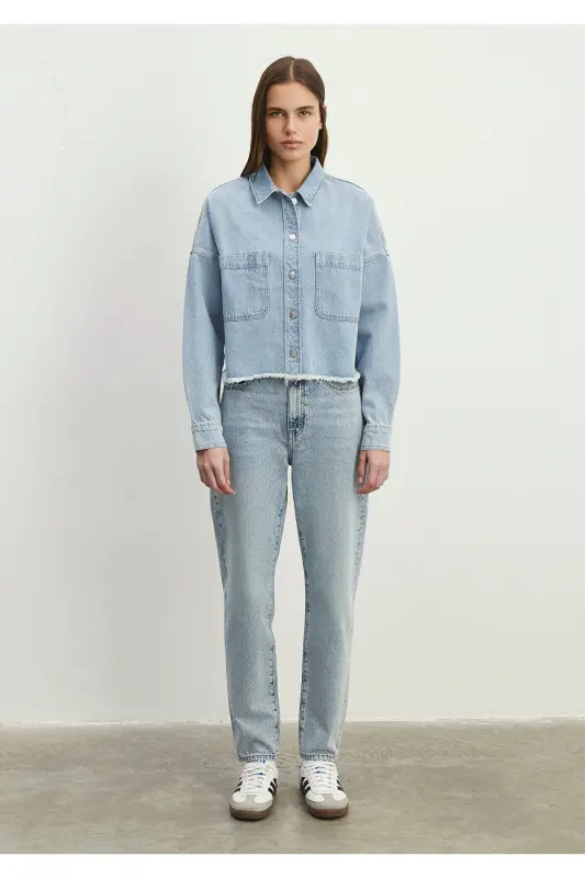 Vivi 90s Light Wash Denim Shirt Crop / Short Cut 1210 - 2