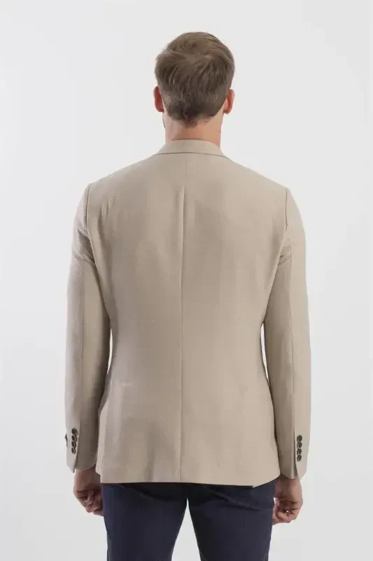 Vizon Slim Fit naqshli oʻtkir yoqali palto - 4