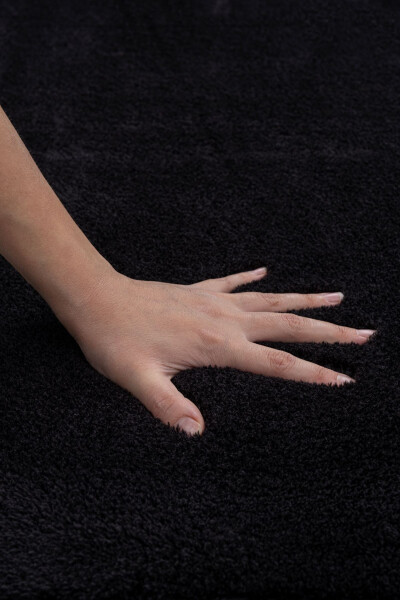 Vl Washable Premium Pompom Tassel Non-Slip Base Post Plush Bath Mat Set of 2 Black - VALERY HOME (1)