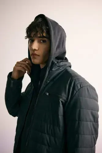 Водоотталкивающая Slim Fit Куртка из искусственной кожи, узкого кроя, воротник стойка, карманы на молнии B3568AX24SP-Антрацит - DEFACTO (1)