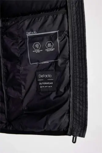 Водоотталкивающий облегченный пуховик Slim Fit узкого кроя с капюшоном на молнии с карманами демисезонный Черный - 6