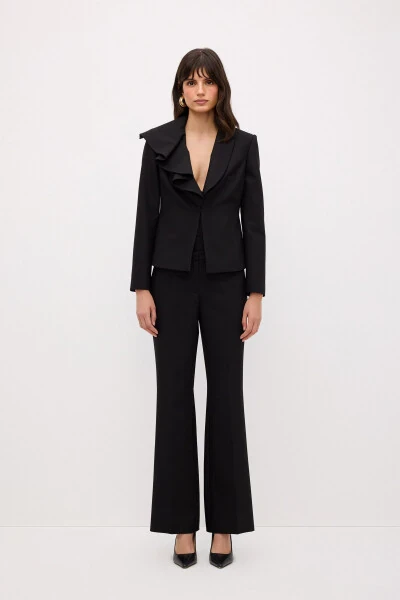 Volan Detaylı Palto - 4