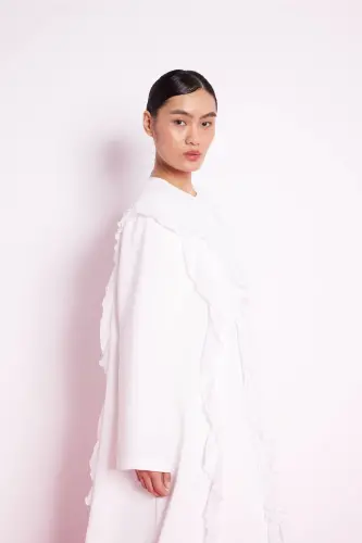 Volanli chiziqli oq abaya - 4