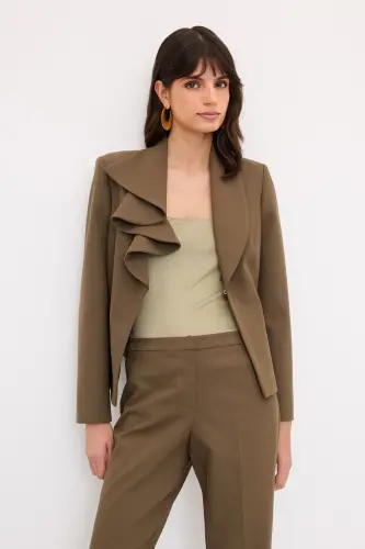 Volanli Detaylı Palto - 6