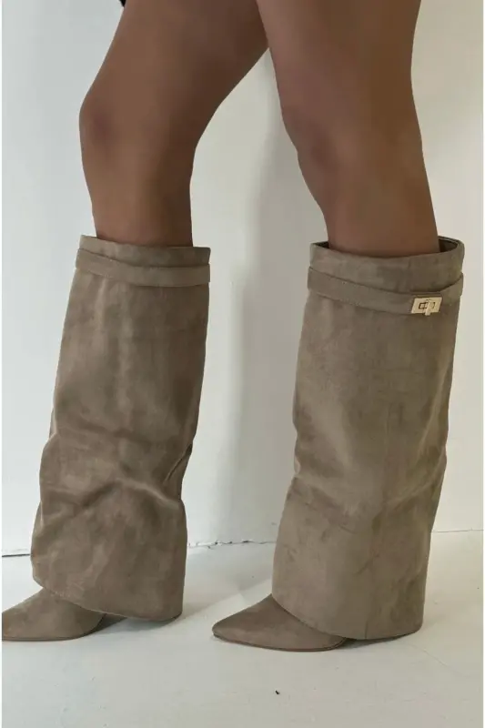 Volante Tozluk Detaylı Vizon Süet Kadın Topuklu Çizme-Vizon Süet - 1