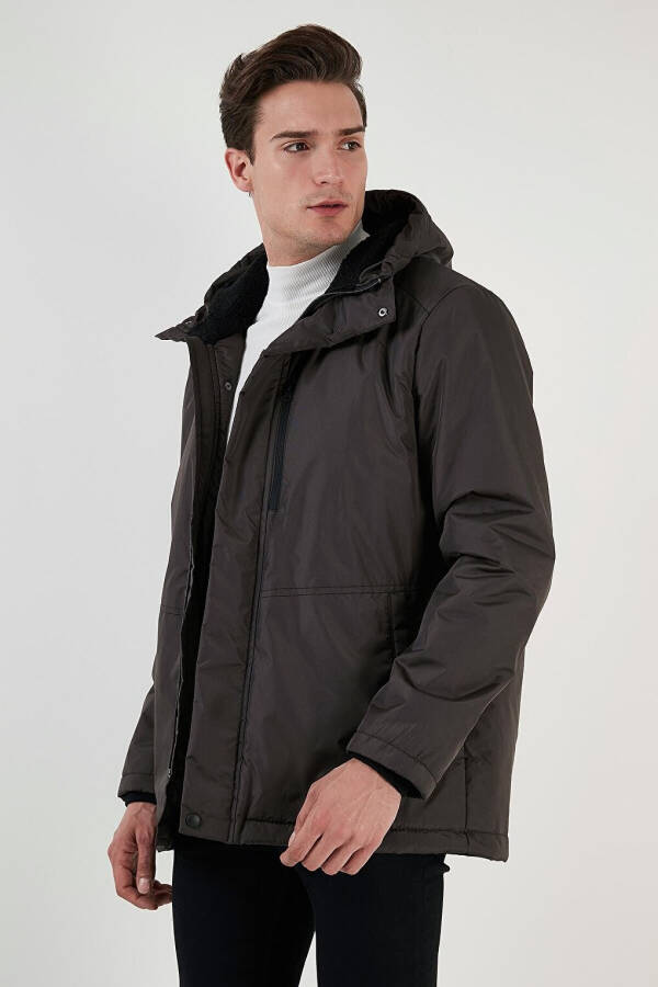 Water-Repellent Cold-Resistant Slim Fit Hooded Jacket 5762020 - 21