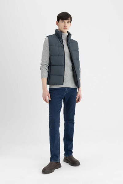 Water Repellent Slim Fit Puffer Vest - 2