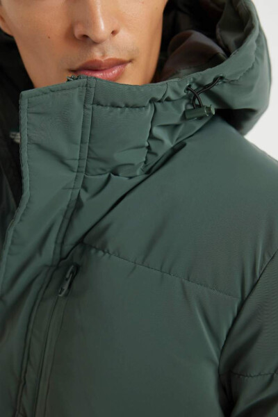 Water Repellent Zipper Hooded Coat with Snap Pockets in Green - 6