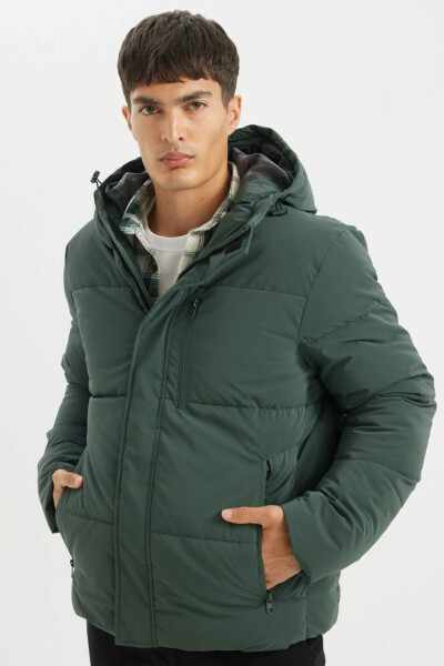 Water Repellent Zipper Hooded Coat with Snap Pockets in Green - 8