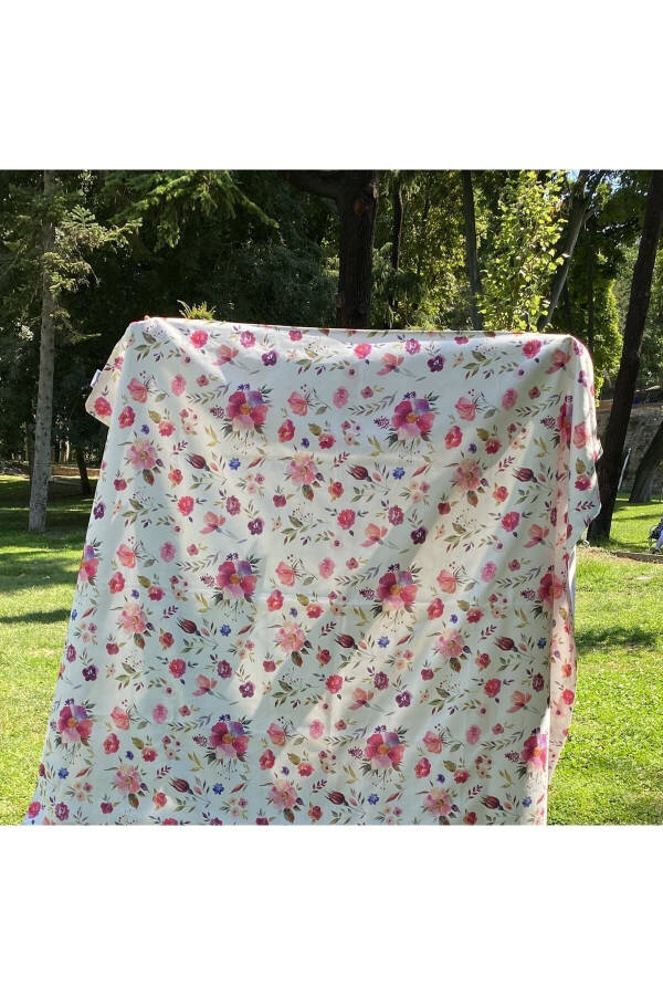 Waterproof Blanket for Beach Picnic Camping 140x170cm Floral Pattern - 2