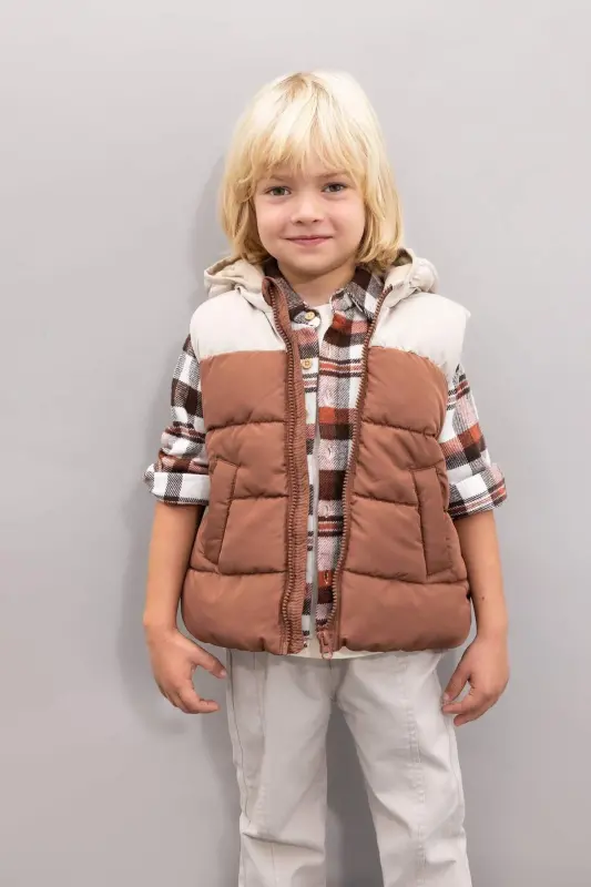 Waterproof fleece lined hooded puffer vest for baby boys (A2848a524au) - DEFACTO