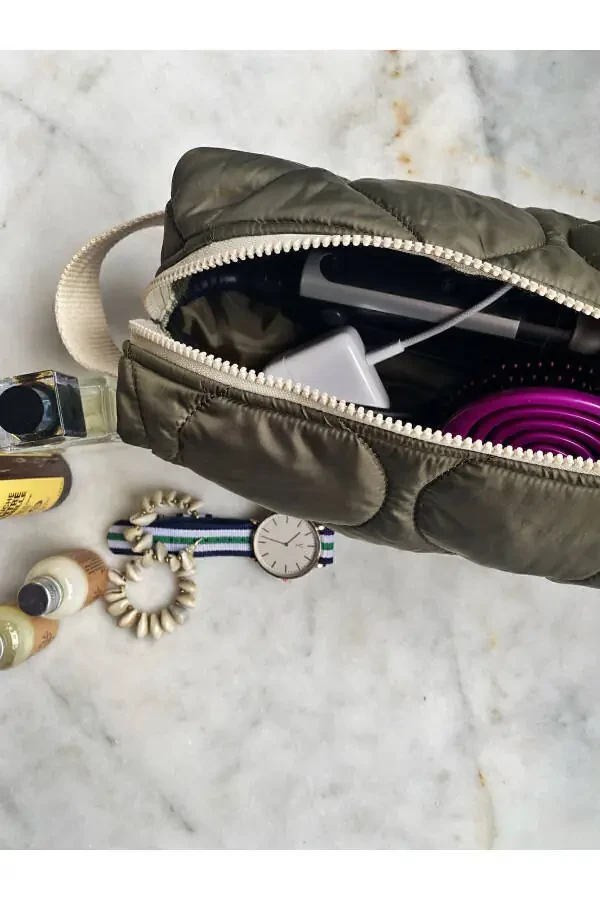 Waterproof Hair Styling Bag and Organizer - 10