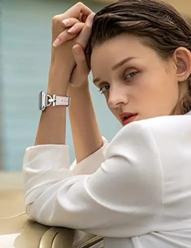 Wearlizer Charm Charm Fitbit Versa 2 Ayollar uchun mos keladigan charm tasmalar, Fitbit Versa 2/Versa Lite/SE Smart Watch uchun D-shaklli metall tokali nafis ingichka charm bilaguzuk - 6