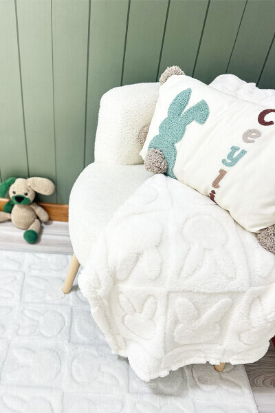 Wellsoft Puffy Çocuk Battaniyesi, Beyaz Soft Battaniye, Kabartmalı Tavşan Figürlü Çocuk Battaniyesi - Beyaz - 3