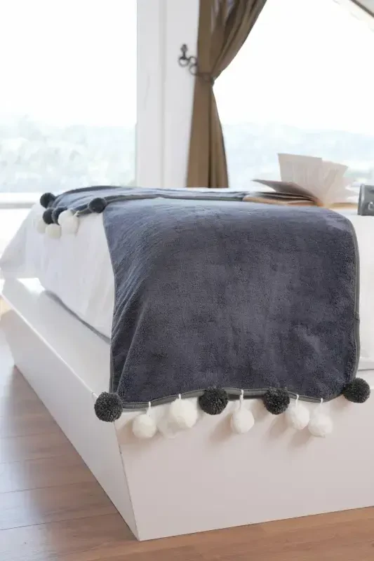 Wellsoft Pompon Scarf /shawl/etol / Bed Runner-anthracite - 2