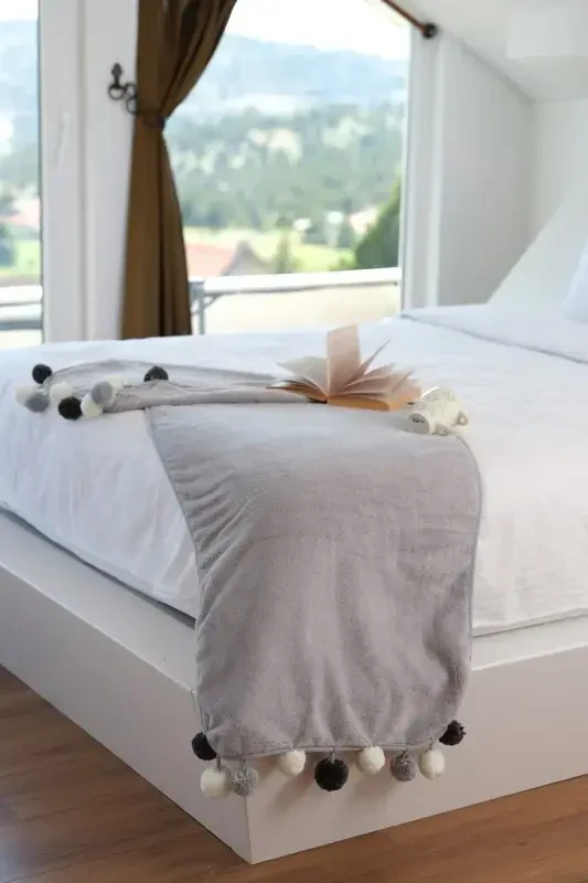 Wellsoft Pompon Scarf /shawl/etol/bed Runner-gray - 2