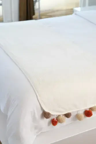 Wellsoft Pompon Scarf /shawl/etole/bed Runner-white - 4