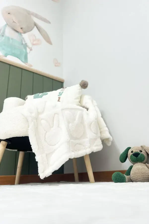 Wellsoft Puffy Children's Blanket, White Soft Blanket, Embossed Rabbit Figure Children's Blanket - 4