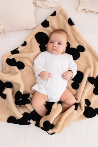 Welsoft Baby Blanket 80x100 cm - beige - Modazone (1)