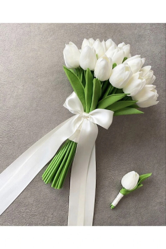 Wet Tulip Bouquet Including Lapel Flower - LINABUKETT