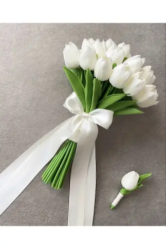 Wet Tulip Bouquet Including Lapel Flower - LINABUKETT (1)