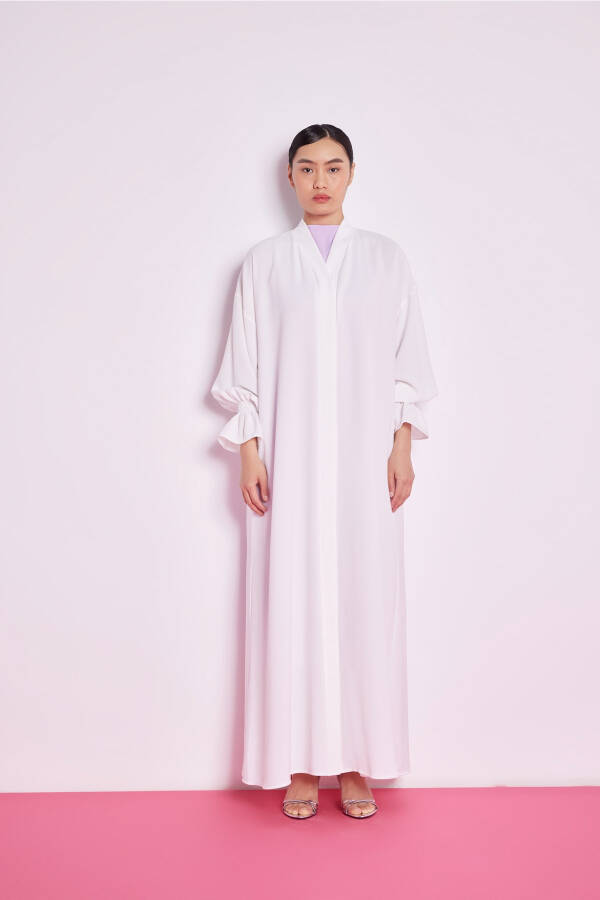 White Abaya with Elastic Sleeve Details - 2