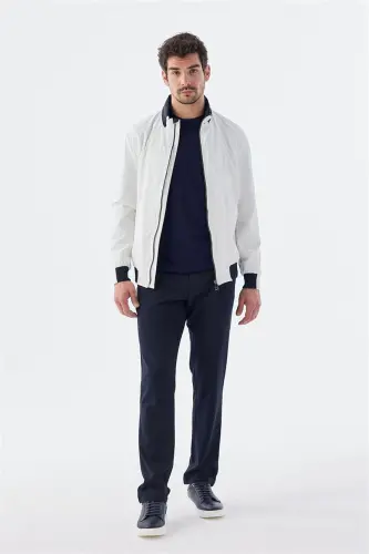 Beyaz Comfort Fit Kapüşonlu Rahat Mevsimlik Spor Mont - JAKAMEN (1)